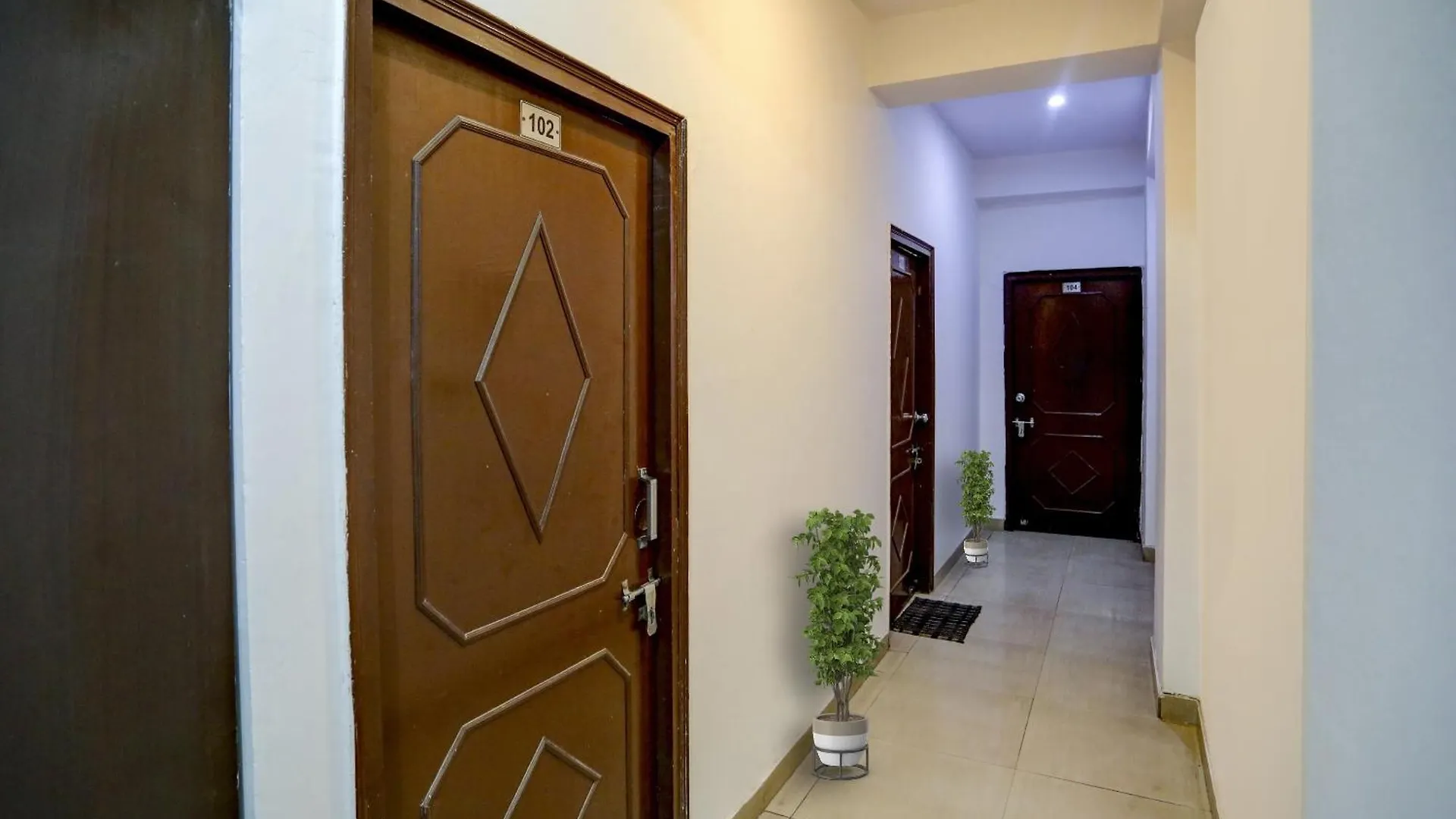 גורגאון Hotel O Majestic